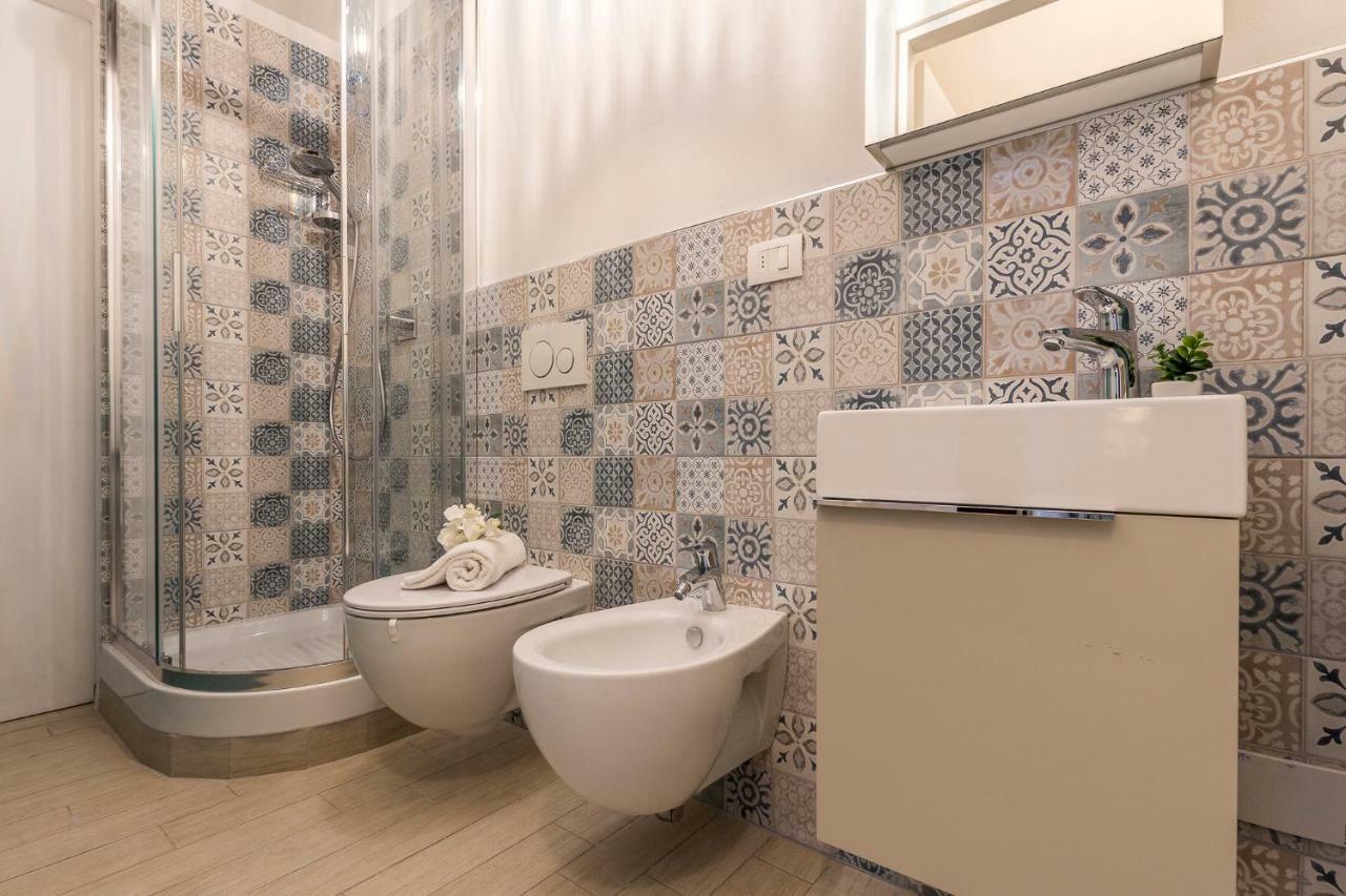 Emma & Olga Apartments -In The City Centre- Флоренція Екстер'єр фото