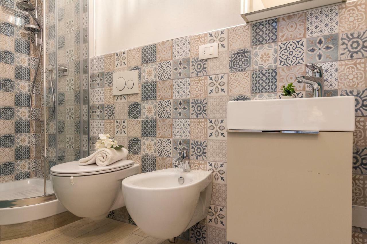 Emma & Olga Apartments -In The City Centre- Флоренція Екстер'єр фото